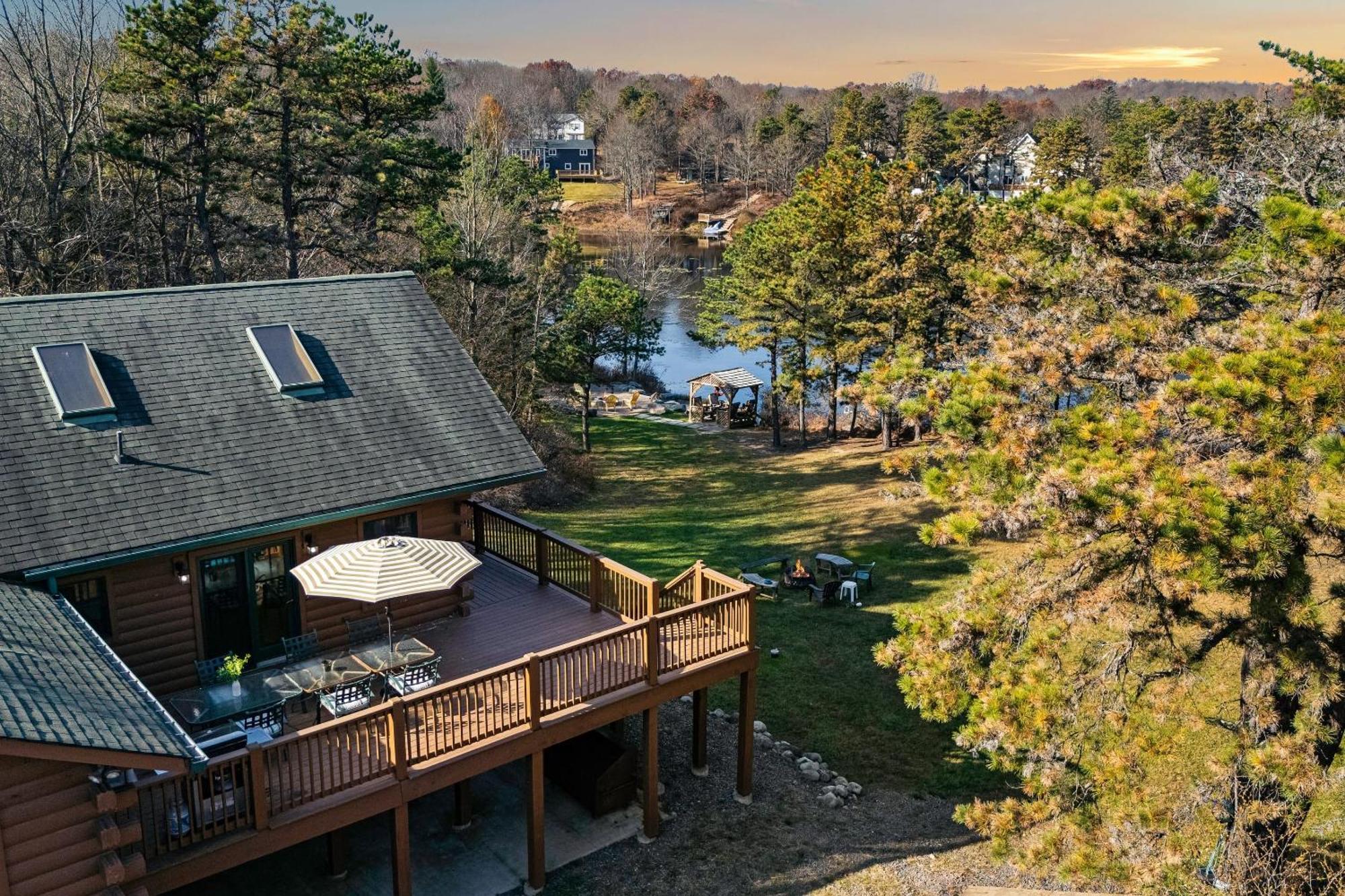 Deer Haven Cabin By Avantstay Waterfront Dock Firepit Long Pond