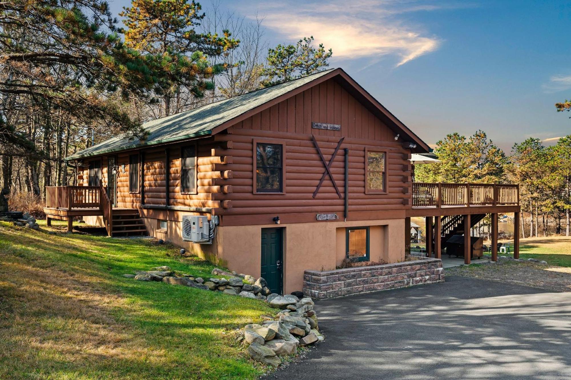 Deer Haven Cabin By Avantstay Waterfront Dock Firepit Holiday home