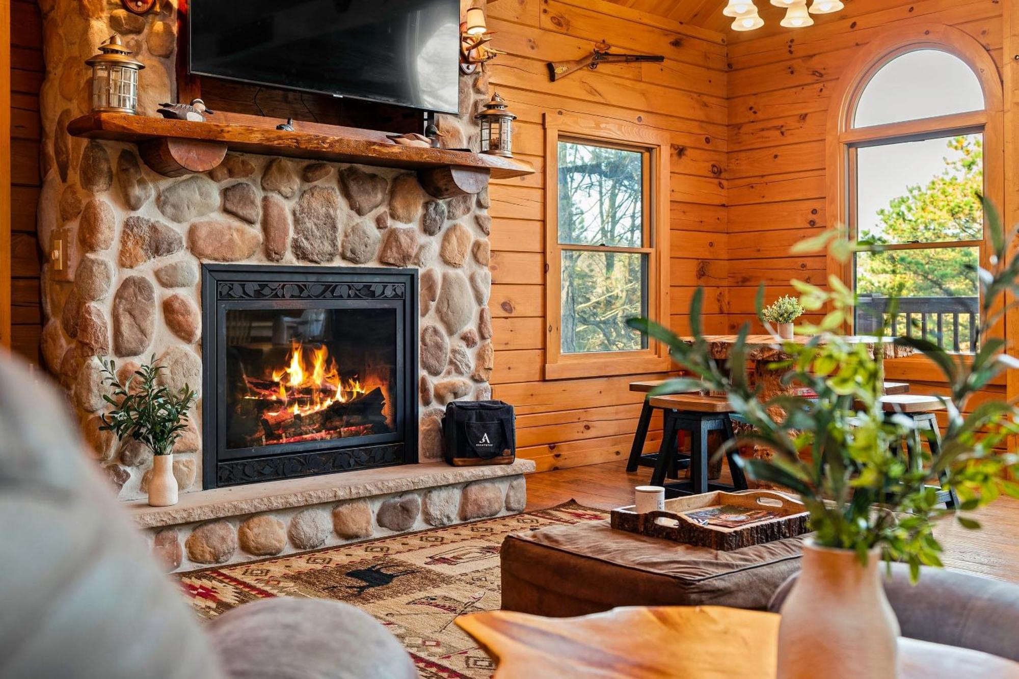 Deer Haven Cabin By Avantstay Waterfront Dock Firepit Long Pond