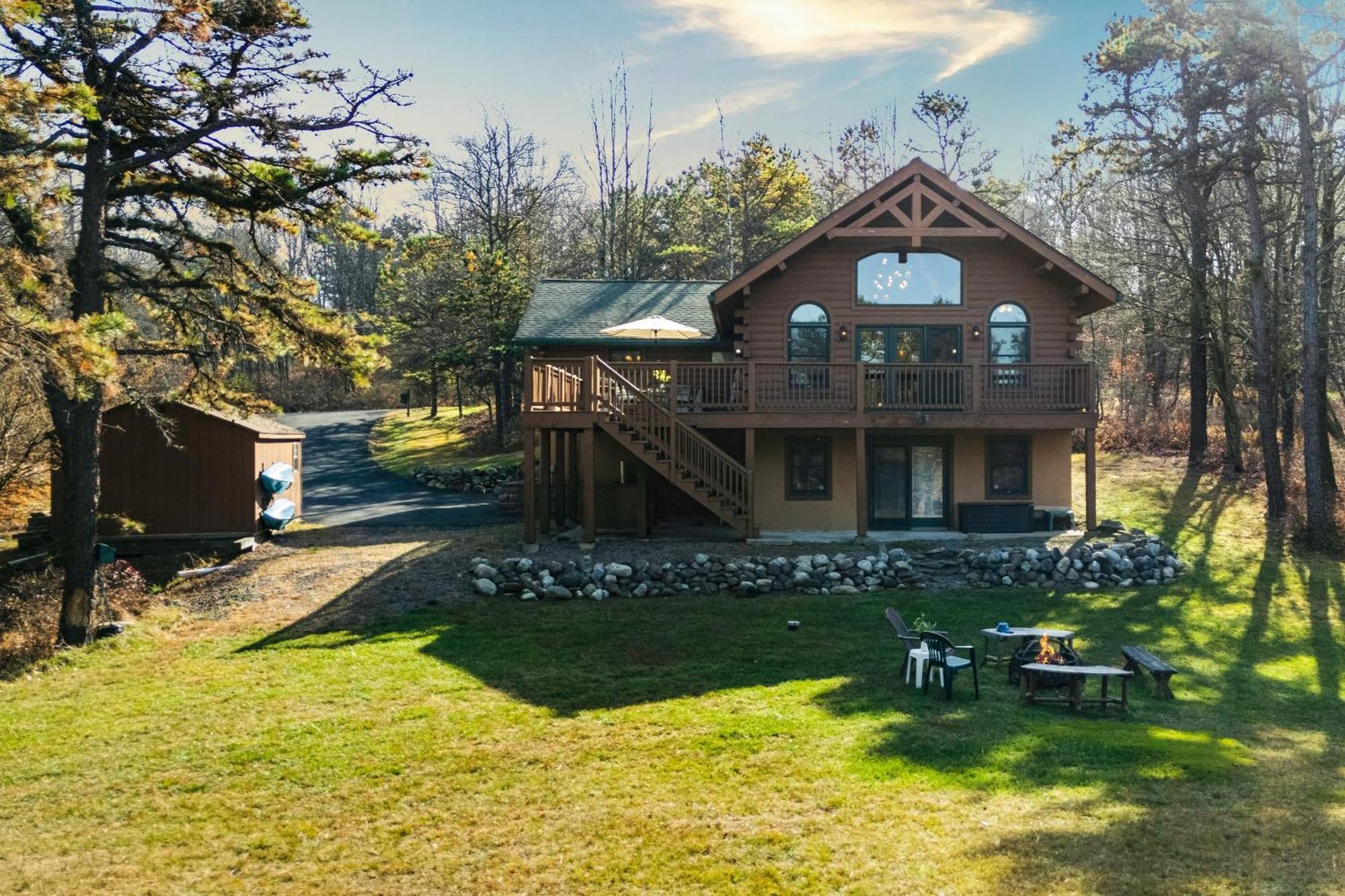 Deer Haven Cabin By Avantstay Waterfront Dock Firepit * Long Pond